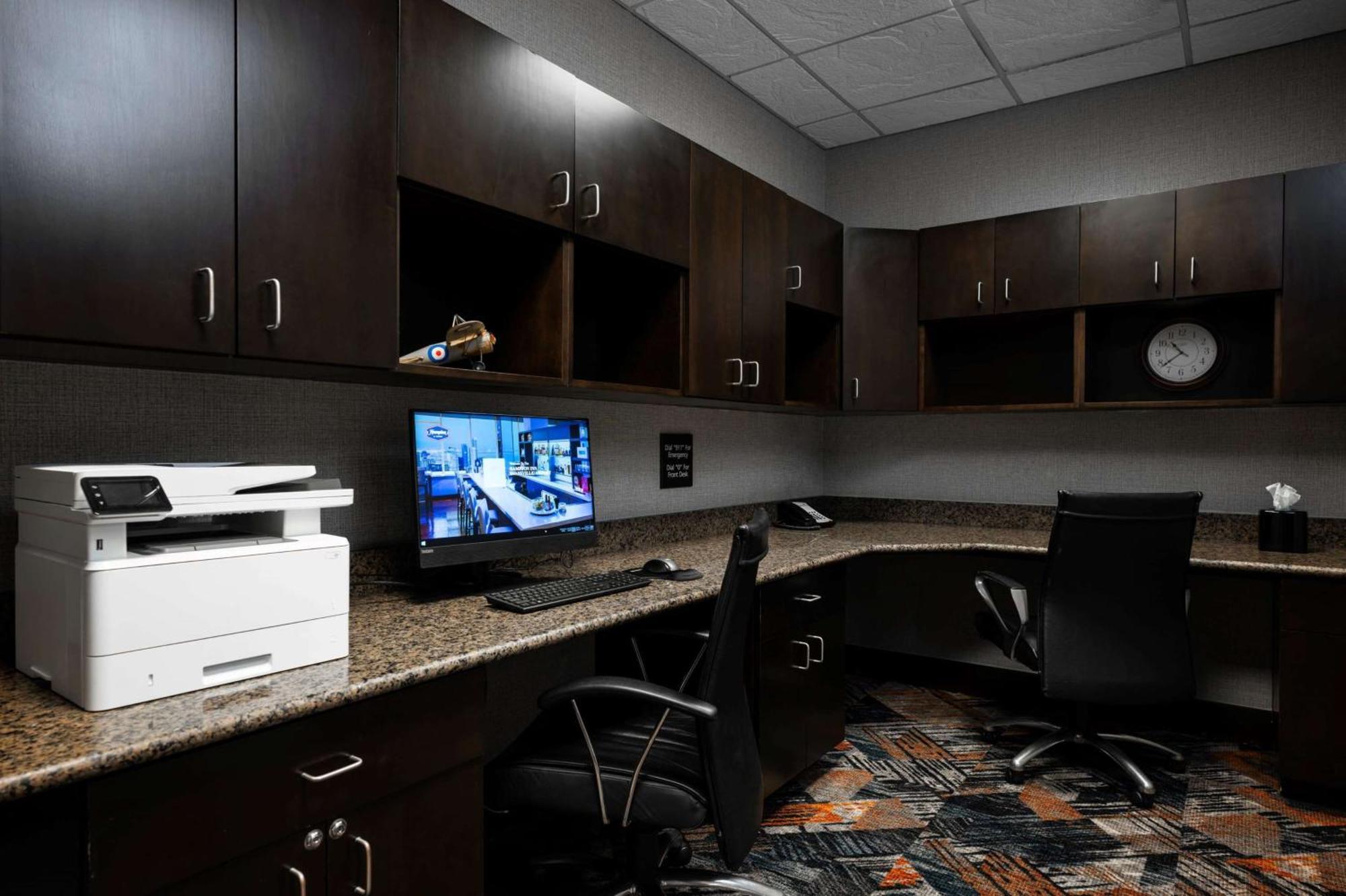 Hampton Inn Evansville Airport Bagian luar foto