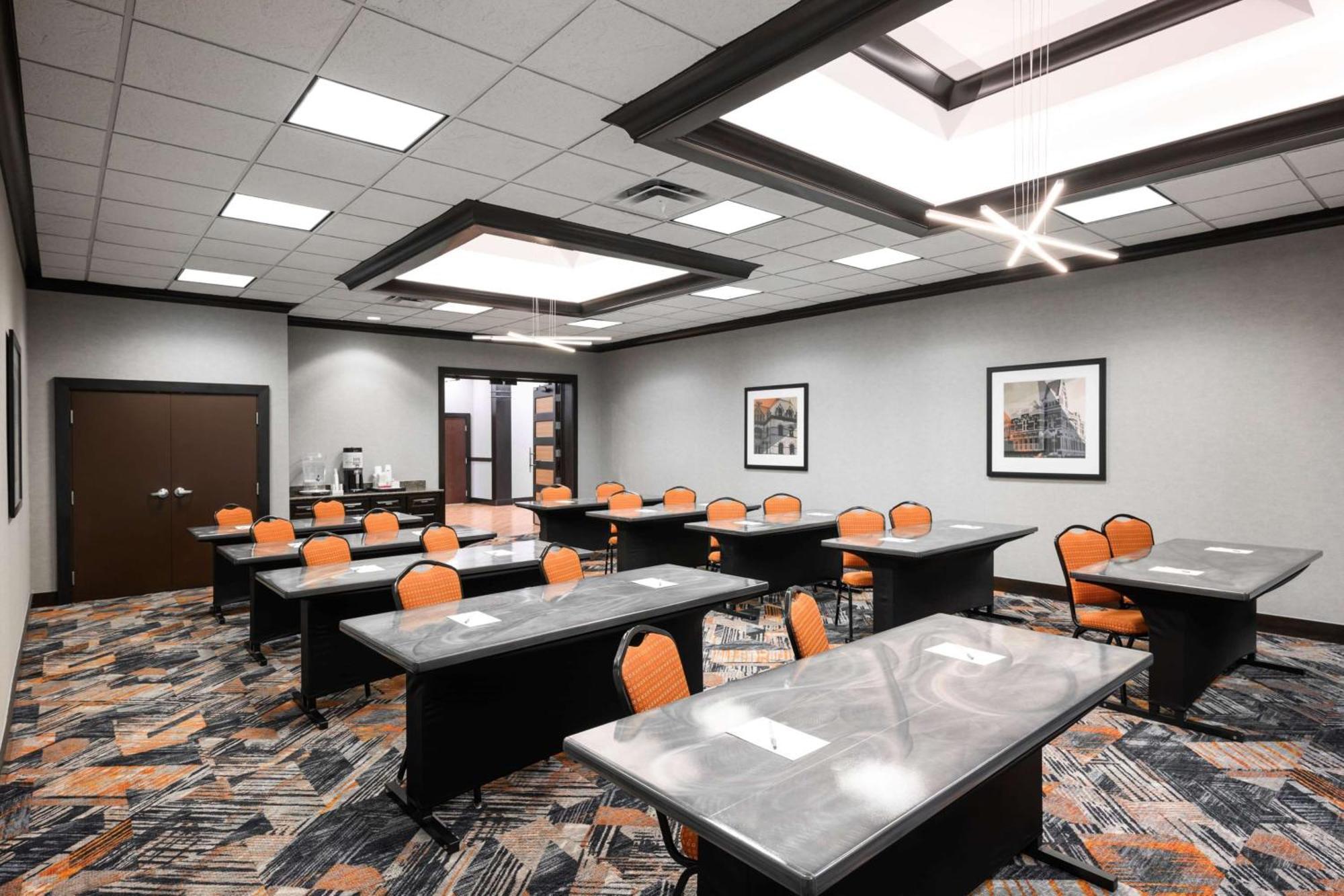 Hampton Inn Evansville Airport Bagian luar foto