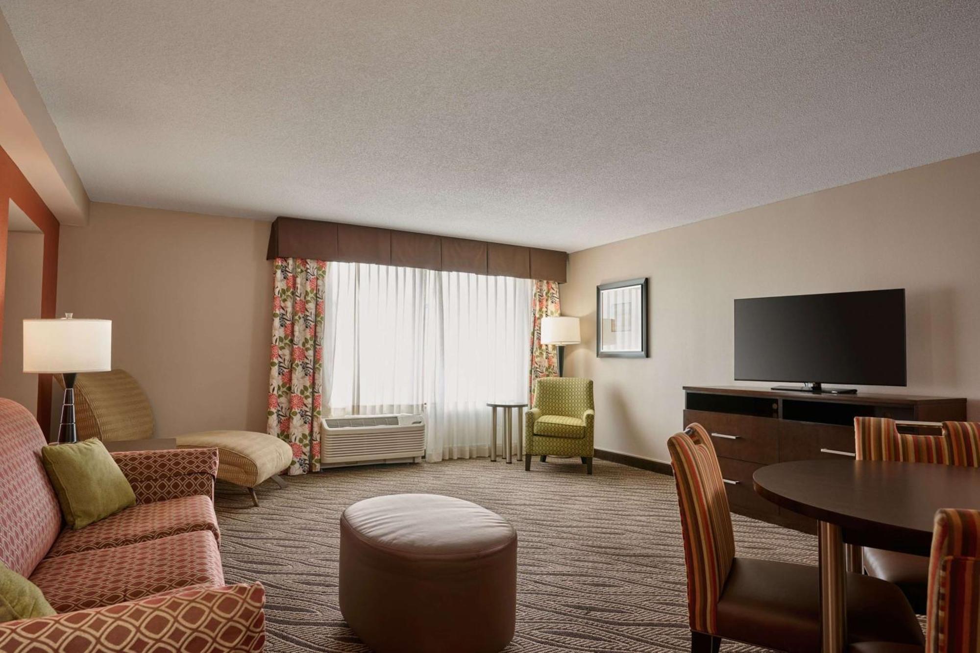 Hampton Inn Evansville Airport Bagian luar foto