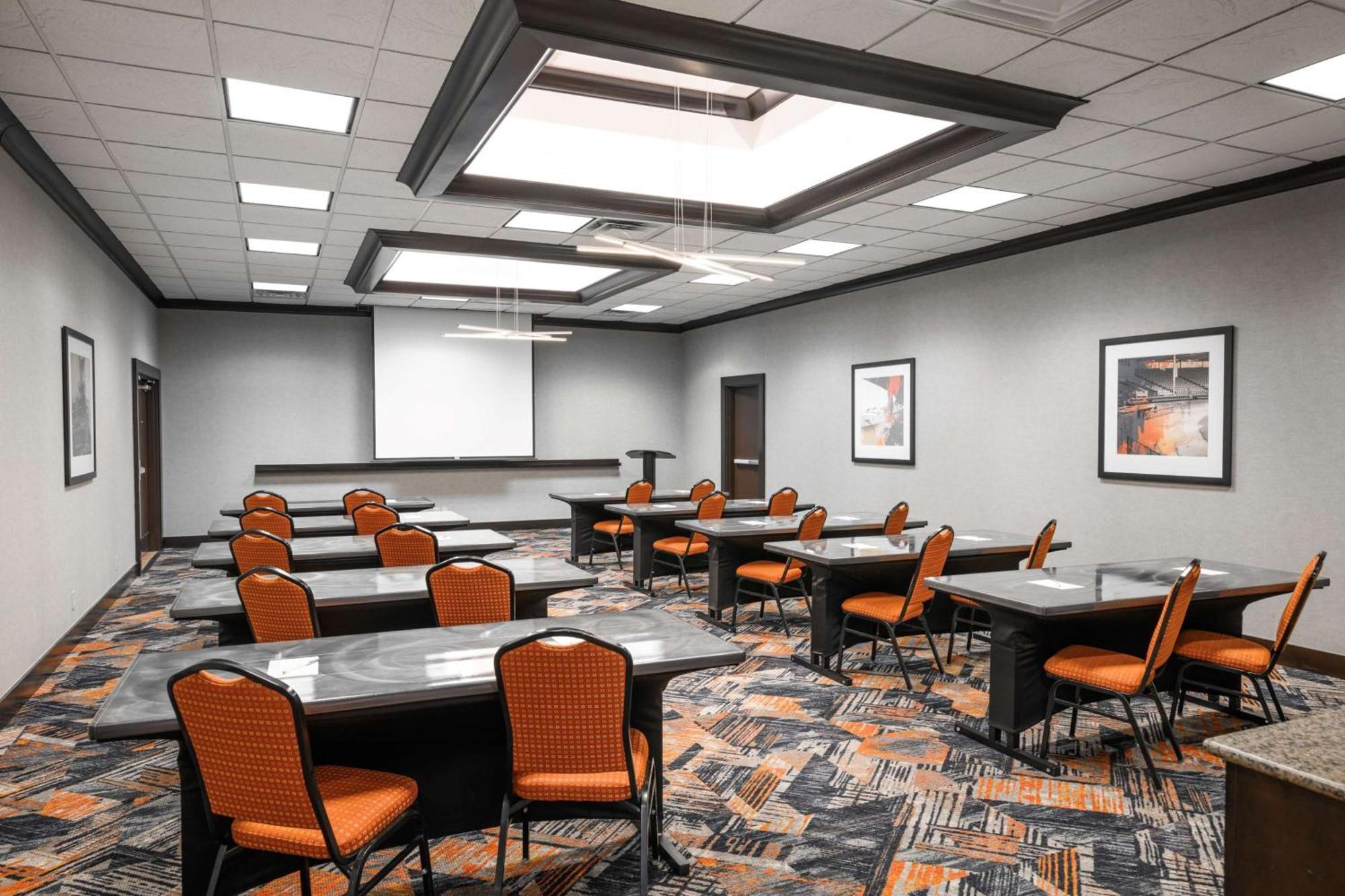 Hampton Inn Evansville Airport Bagian luar foto