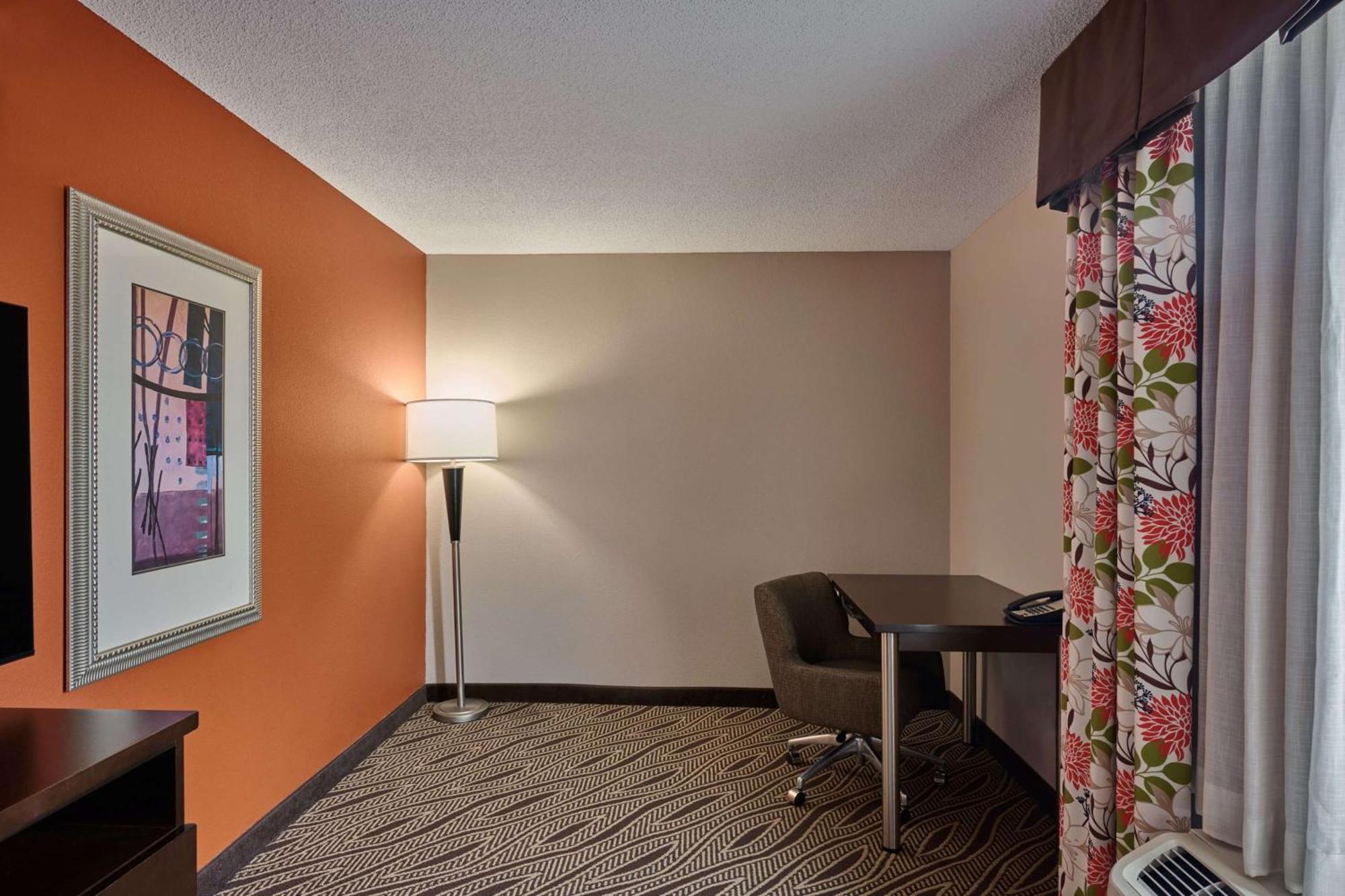 Hampton Inn Evansville Airport Bagian luar foto